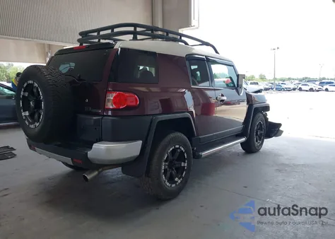 2007 Toyota Fj Cruiser z USA, uszkodzony, nr VIN JTEBU11F670079489